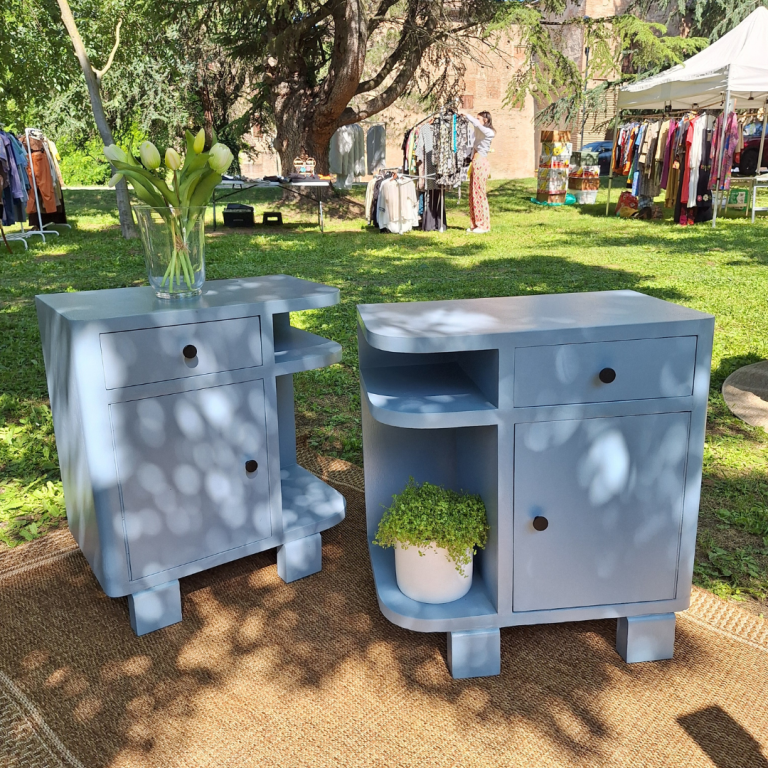 Restyling comodini azzurri - Mobilettistudio